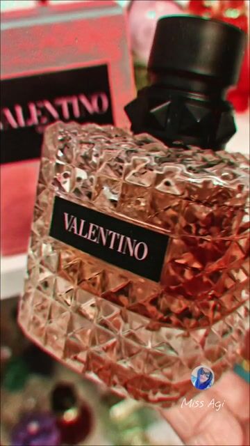 Valentino Donna Born In Roma